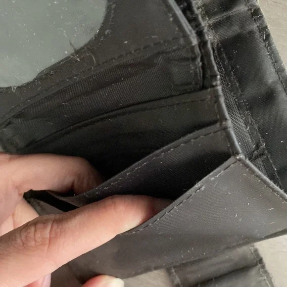 Tan and brown camo print wallet - Picture 11 of 15